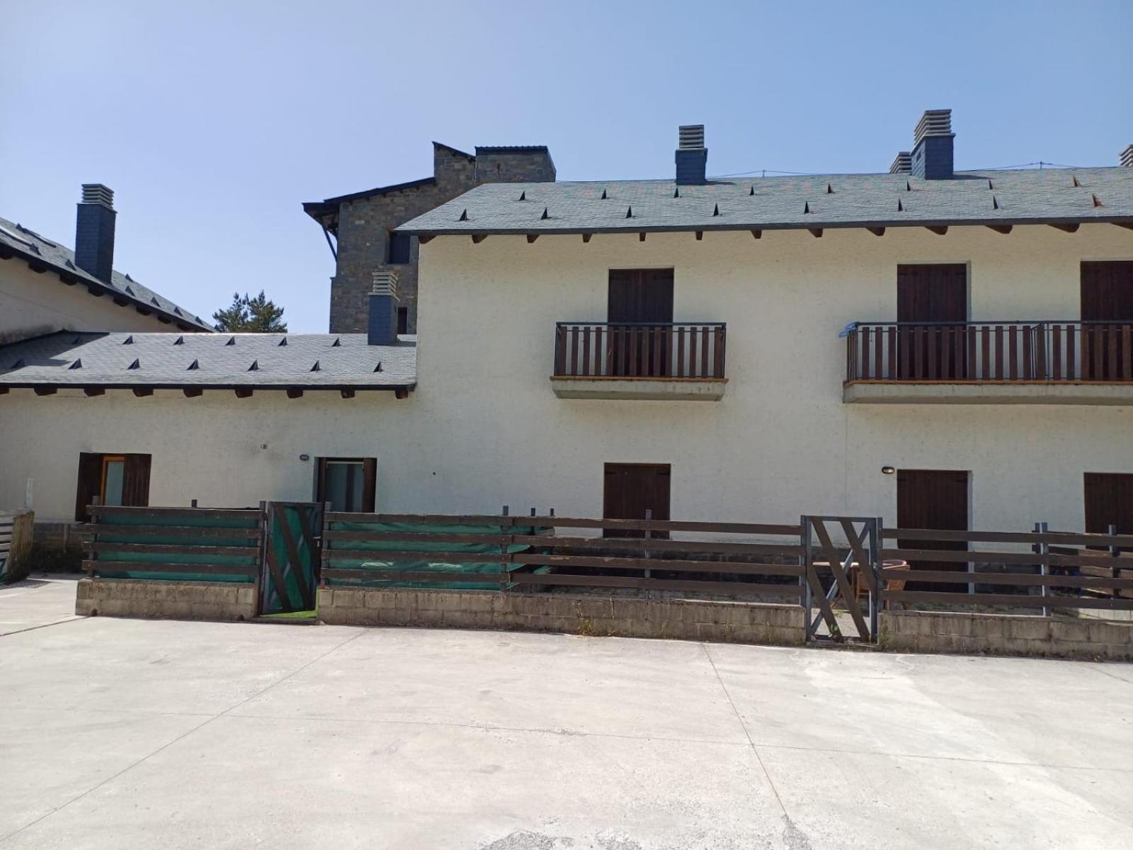Apartamento Pico De Alba - Jacetania Villanúa Buitenkant foto