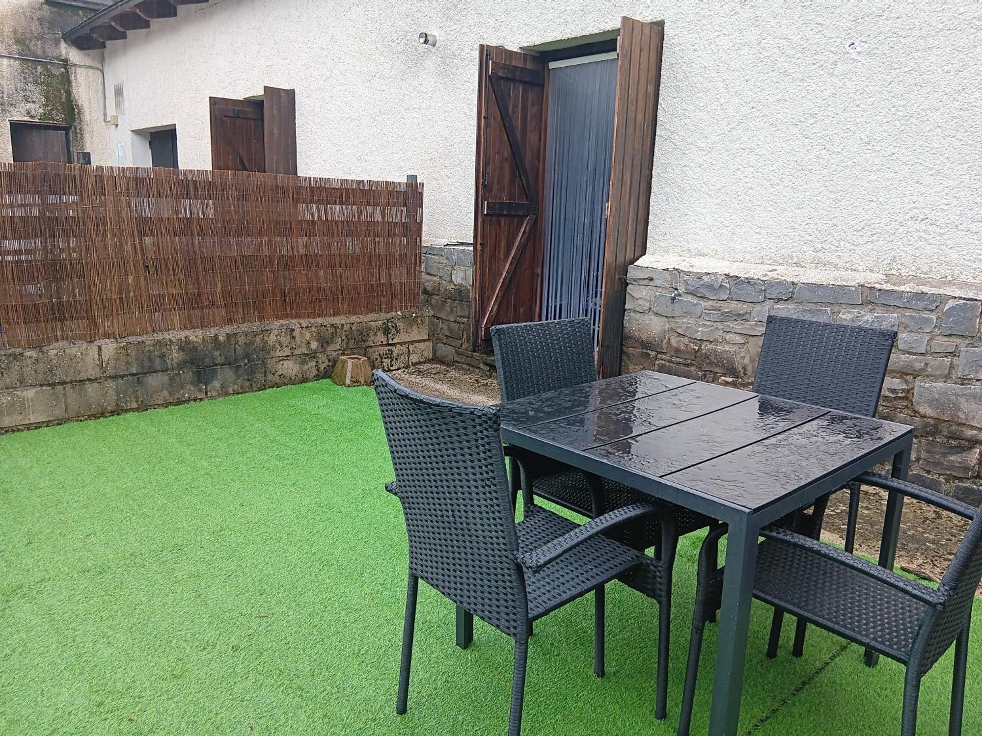 Apartamento Pico De Alba - Jacetania Villanúa Buitenkant foto